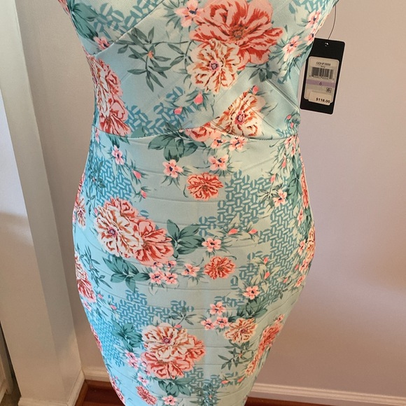 Guess NWT size 6 bodycon mint floral dress - Picture 3 of 12